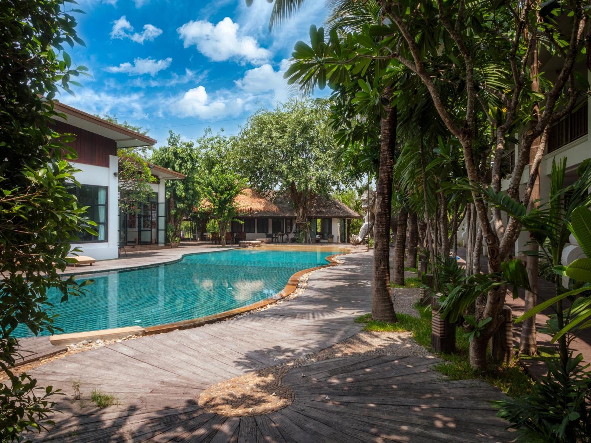 Beaver Club Homestay Chiang Mai Buitenkant foto